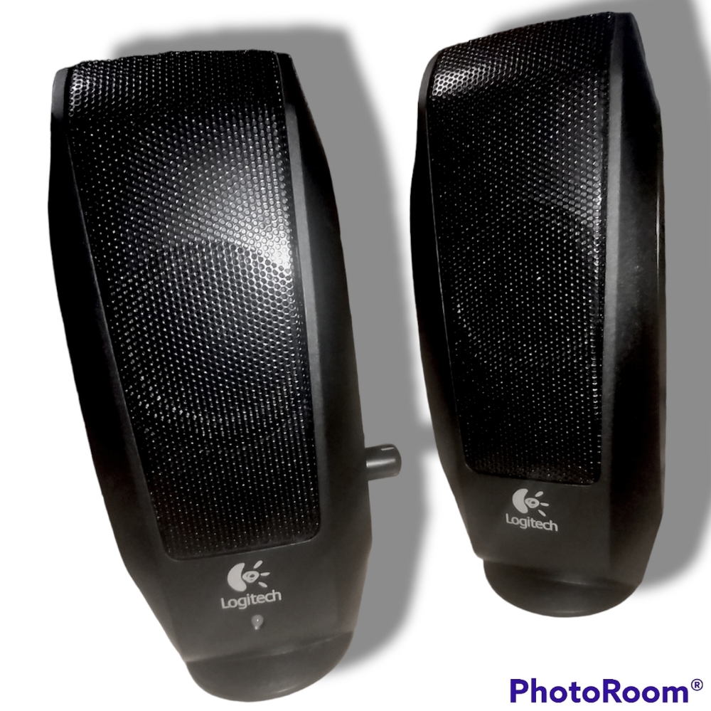 EUC Set of Logitech S-120 Black Wired Computer Speakers - Picture 7 of 7